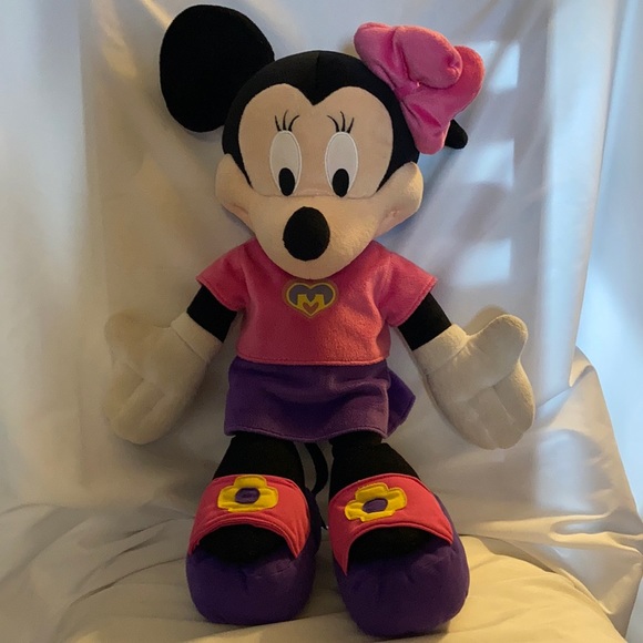 Minnie Mouse Stuffed Doll - Picture 3 of 13